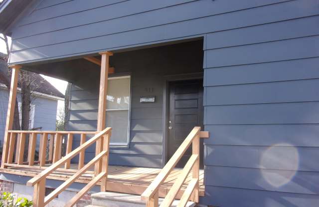 311 Hasty Street Gallery 2
