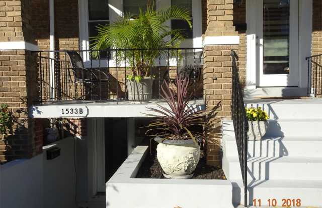 1533 Spring Place Northwest - 1, Unit B Gallery 2