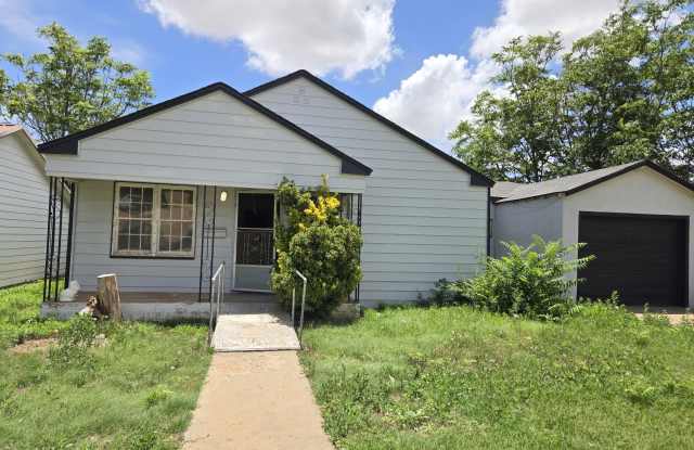 616 East 13th Street photos photos