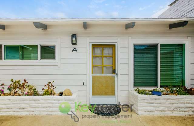 Bright  Beachy One-Bedroom Condo in San Clemente – Walk to Restaurants! photos photos