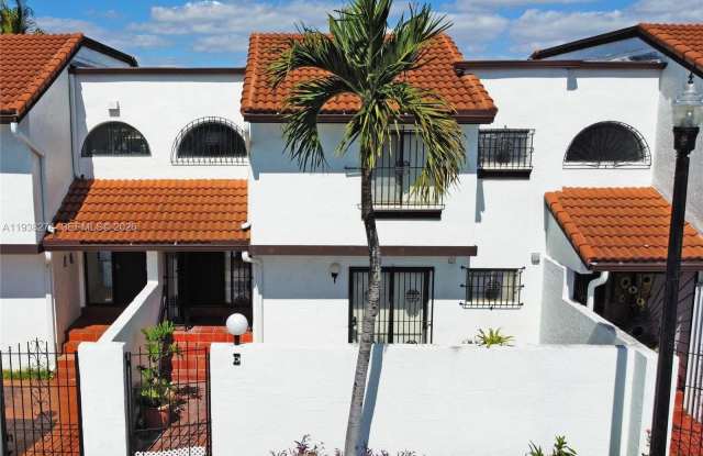 1331 SW 124th Ct photos photos