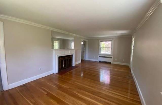 19 Burnside Gallery 3
