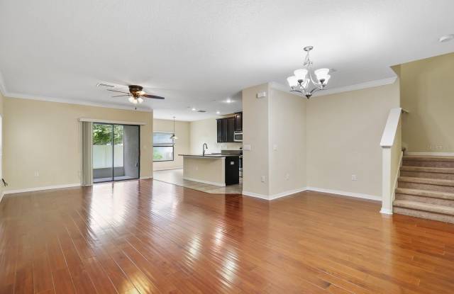 2724 GARDEN FALLS Drive Gallery 4