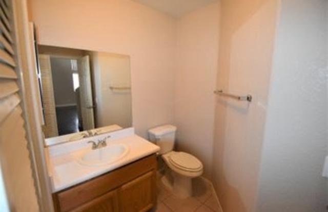 7400 Maiden Run Avenue - 7400 Maiden Run Avenue, Las Vegas, NV 89130
