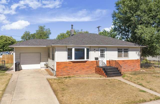 4 BED | 2 BATH | SINGLE GARAGE | WEST RAPID | PET NEGOTIABLE Gallery 3