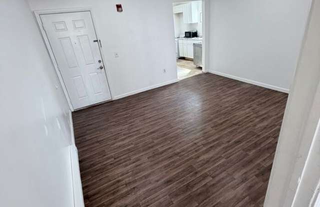 1165 East State Street - 1165 East State Street, Trenton, NJ 08609