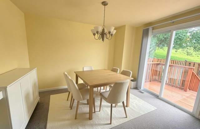 10508 SMITHY Court Gallery 3