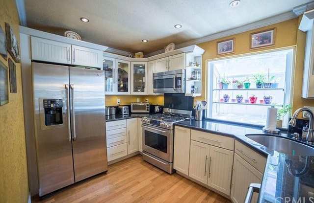25981 McKenna Court Gallery 2