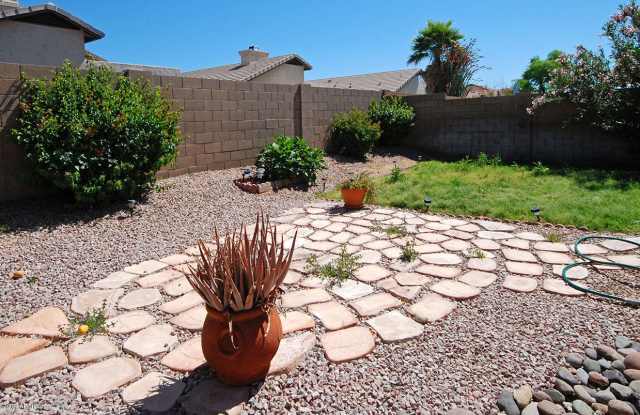 4708 E LONE CACTUS Drive Gallery 2