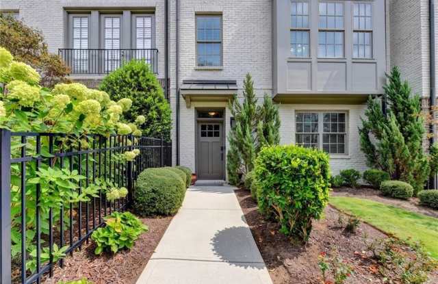 6097 Boylston Drive Gallery 2