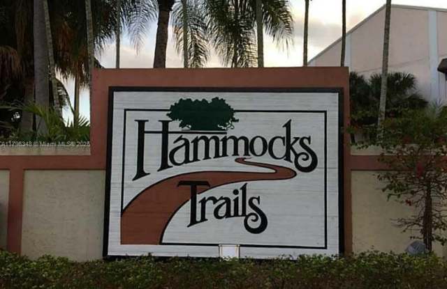 15325 SW 106th Ter - 15325 Southwest 106th Terrace, The Hammocks, FL 33196