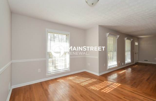 1645 Holmes Drive Southwest Gallery 4