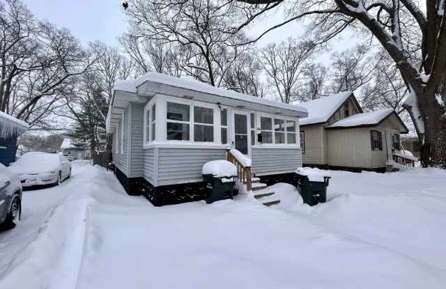Two Bedroom Home in Muskegon photos photos