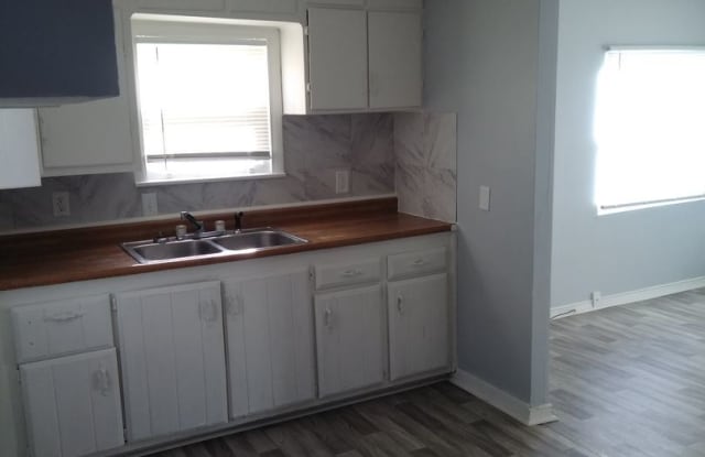 4615 Pleasant Grove Rd - 4615 Pleasant Grove Road, Lansing, MI 48910
