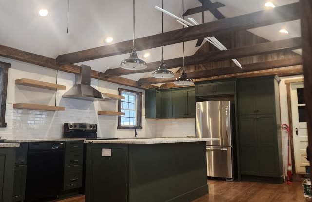 4BR/1BA Home In East Haddam photos photos