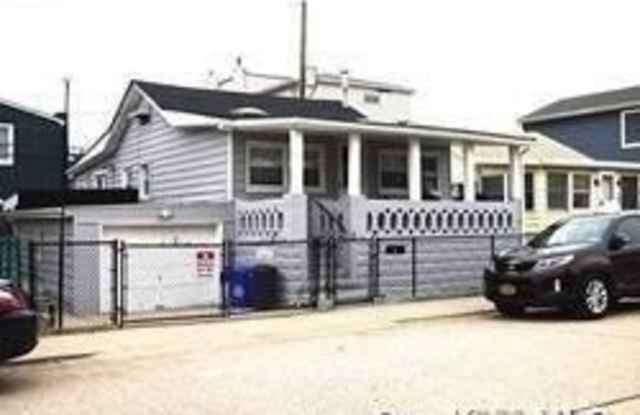 39 Virginia Avenue - 39 Virginia Avenue, Long Beach, NY 11561