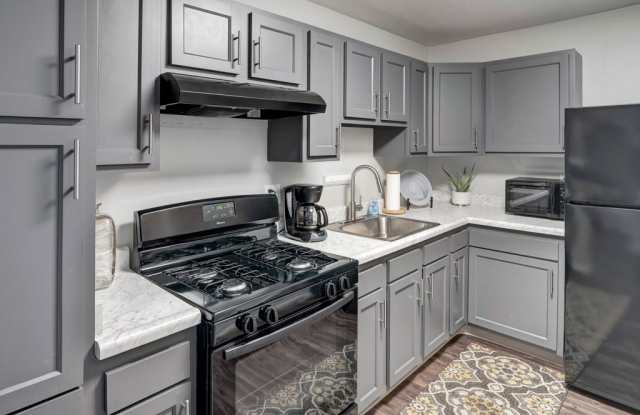Briarcliff Plaza photos photos
