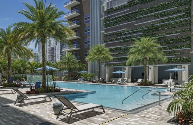 Blu27 at Edgewater photos photos