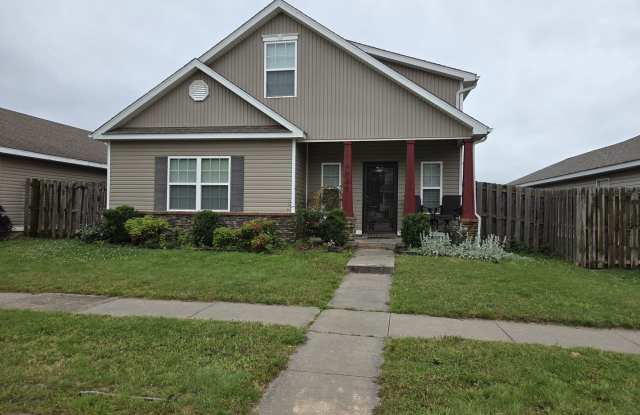 Beautiful 3 Bedroom Home with Hardwood, Tile & Spacious Kitchen photos photos