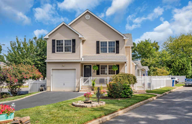4 Wood Avenue photos photos
