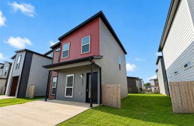 1031 Boardwalk Avenue Gallery 2