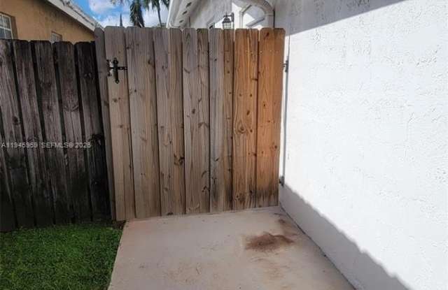 10172 SW 159th Ave photos photos