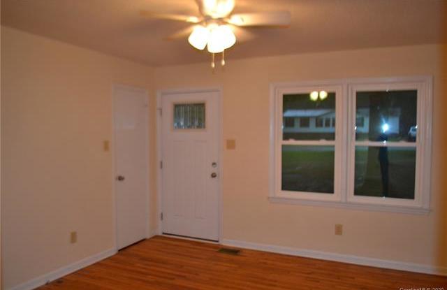 309 Kennerly Drive Gallery 4