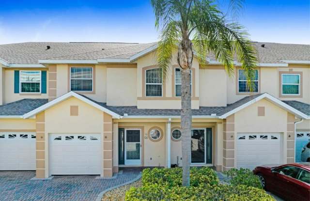 Turnkey Townhome Just Steps from Cocoa Beach Pier, Restaurants and Shopping Gallery 4
