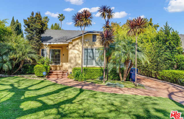 1906 Veteran Avenue photos photos