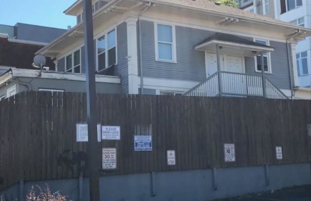 4741 Brooklyn Ave NE - 4741 Brooklyn Ave NE, Seattle, WA 98105