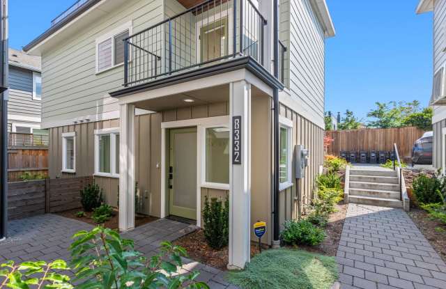 3Bd/2Ba Seattle Townhome Gallery 3