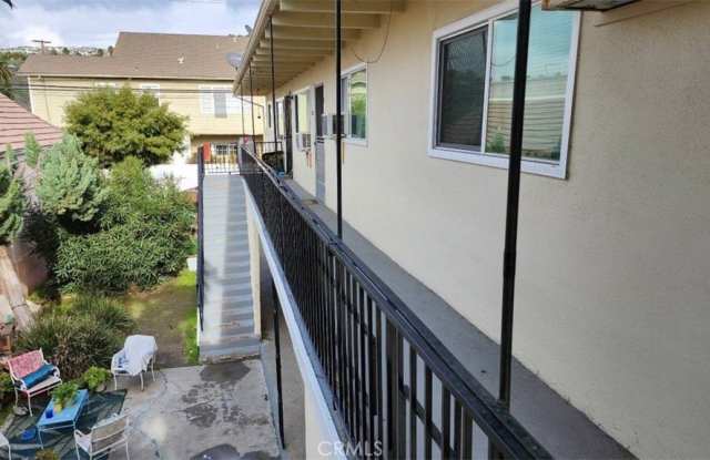 26129 Victoria Boulevard Gallery 2