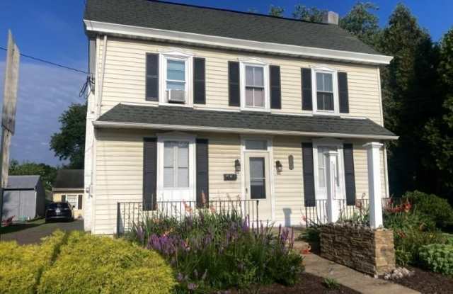 66 N MARKET Street unit: 2 photos photos