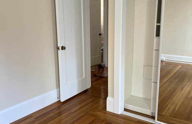 3336 Octavia Street photos photos