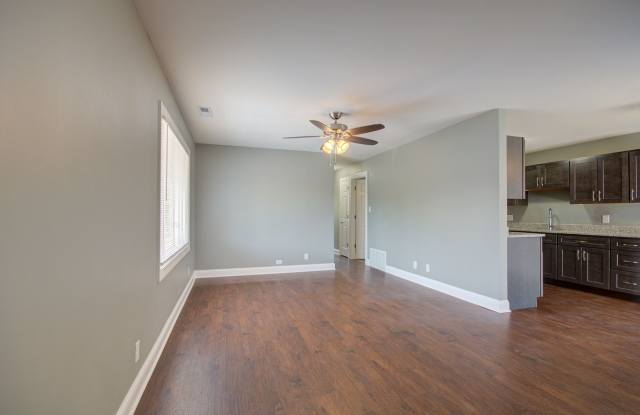 2 bd 1 ba townhome Crest Hill totally redone! photos photos