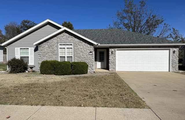913 Linden St photos photos