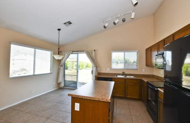 3001 W SALTER Drive Gallery 3