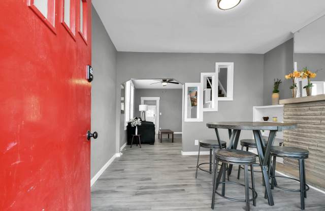 405 E Welch Avenue - 405 East Welch Avenue, Columbus, OH 43207