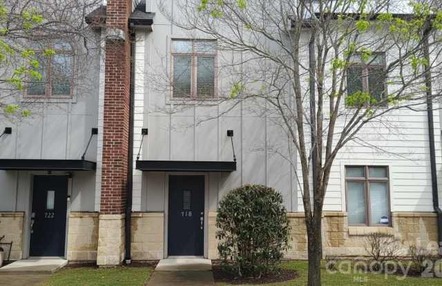 718 Cotton Gin Alley Gallery 1