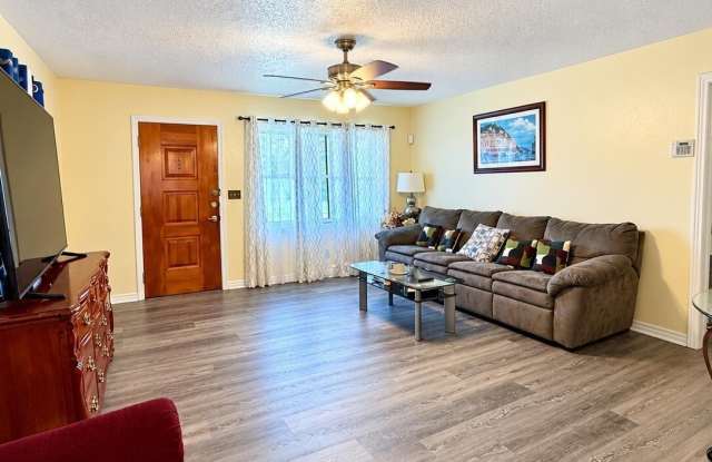 5741 WILSON Boulevard Gallery 4