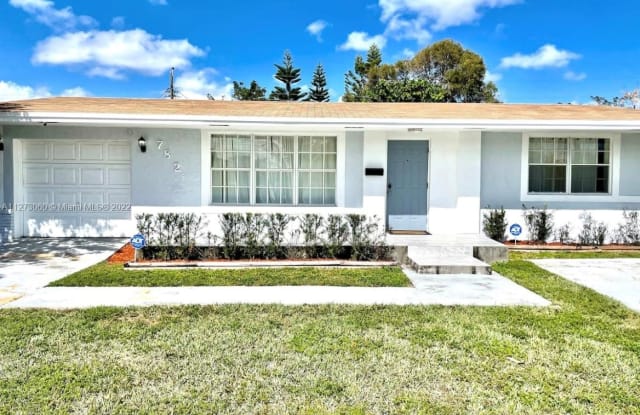 7825 Madeira St - 7825 Madeira Street, Miramar, FL 33023