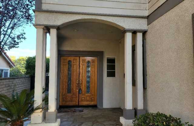 1046 Cactus Court Gallery 3