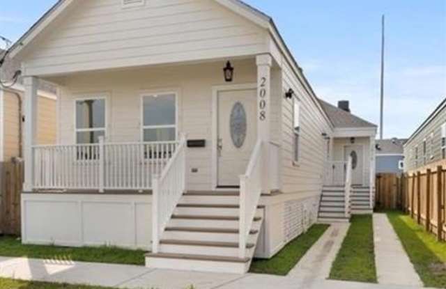 2010 SAINT FERDINAND Street photos photos 2010 SAINT FERDINAND Street photos photos