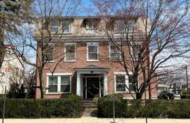 537 S WALNUT ST photos photos