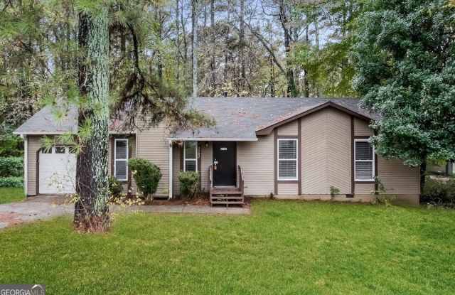 5582 Saint Thomas - 5582 Saint Thomas Drive, Redan, GA 30058