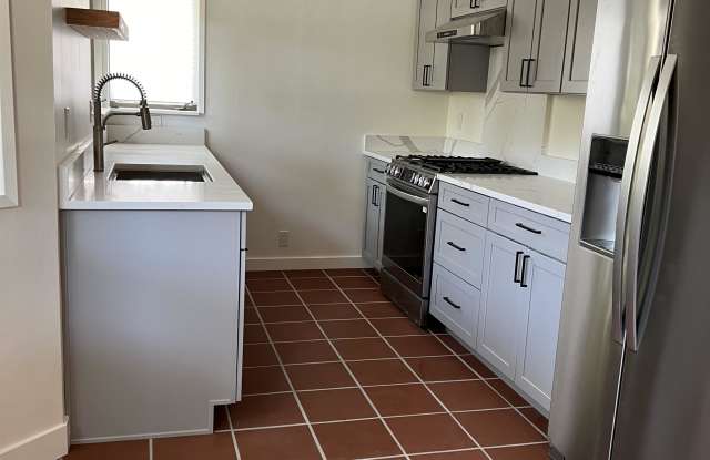 233 West Yanonali Street - 233 - 233 West Yanonali Street, Santa Barbara, CA 93101