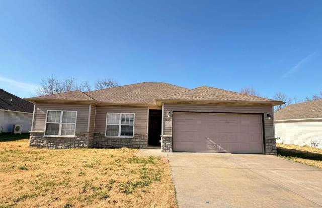 Beautiful 3 bed/2 bath home located in Webb City! Two car attached garage, storm shelter, open floorplan, and spacious yard! photos photos