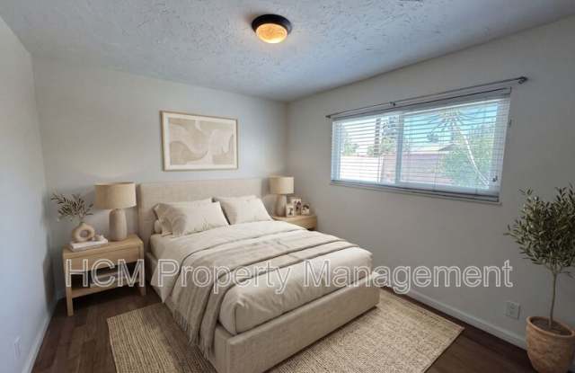 16402 Birdie Ln Gallery 2
