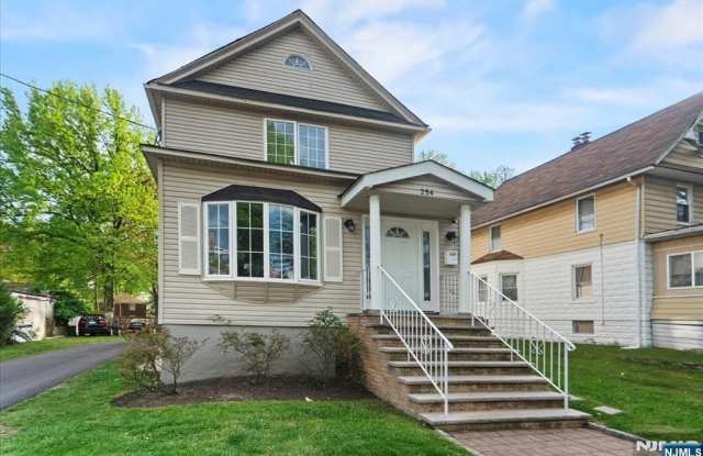 254 Genesee Avenue - 254 Genesee Avenue, Englewood, NJ 07631 254 Genesee Avenue - 254 Genesee Avenue, Englewood, NJ 07631