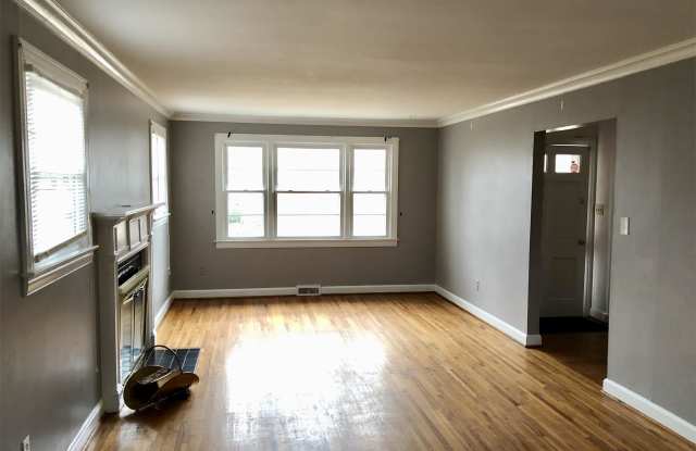 5044 Erickson Road Gallery 2